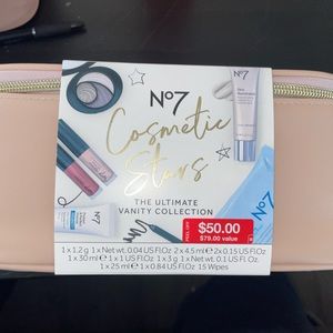 No7 Cosmetic Set